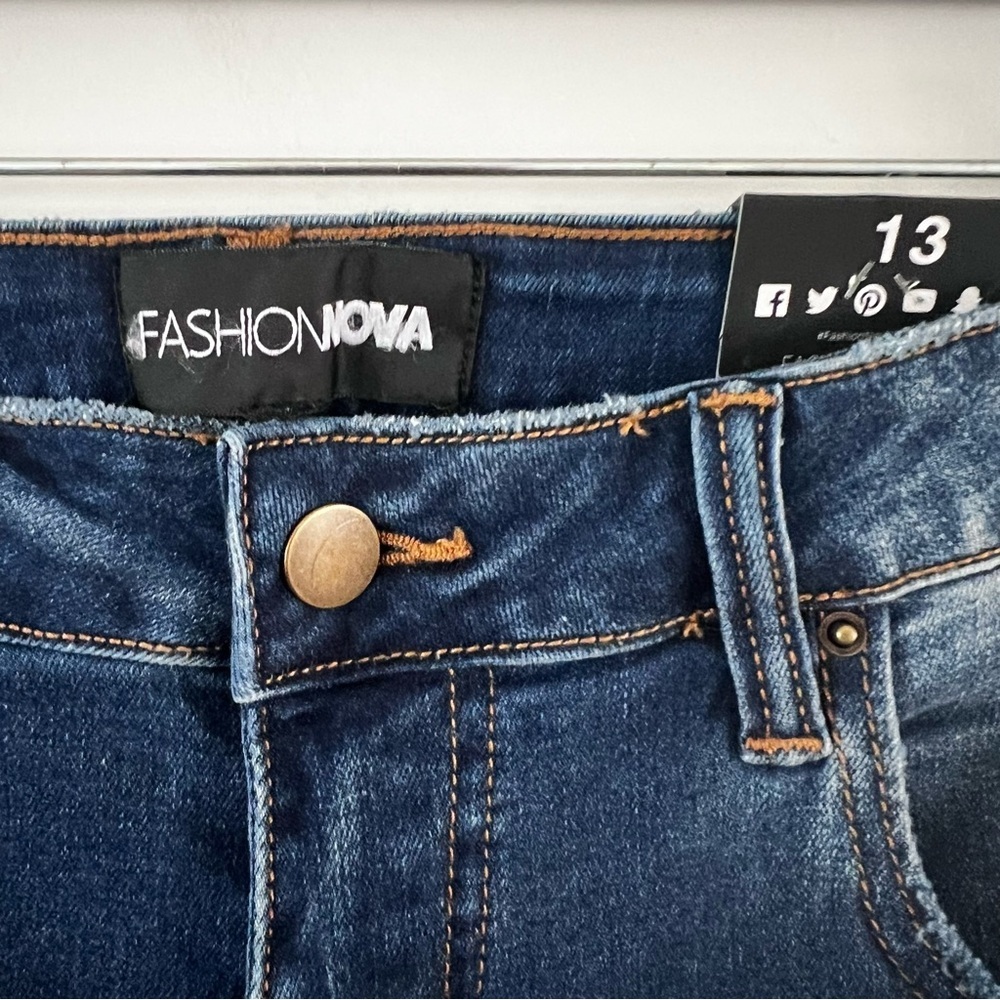 Fashion Nova Dark Blue Distressed Skinny Jeans | Size 13| - Picture 4 of 6